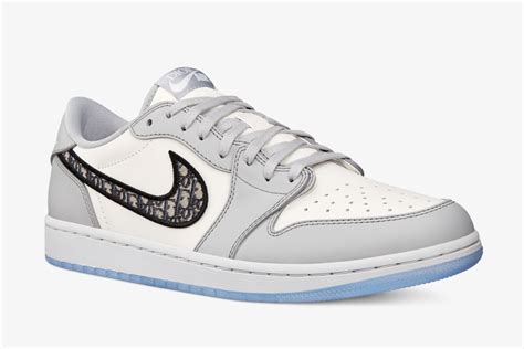 nike dior prijs|dior jordan 1 low price.